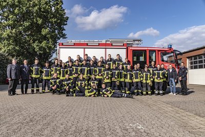 Gruppenbild der erfolgreichen Teilnehmer